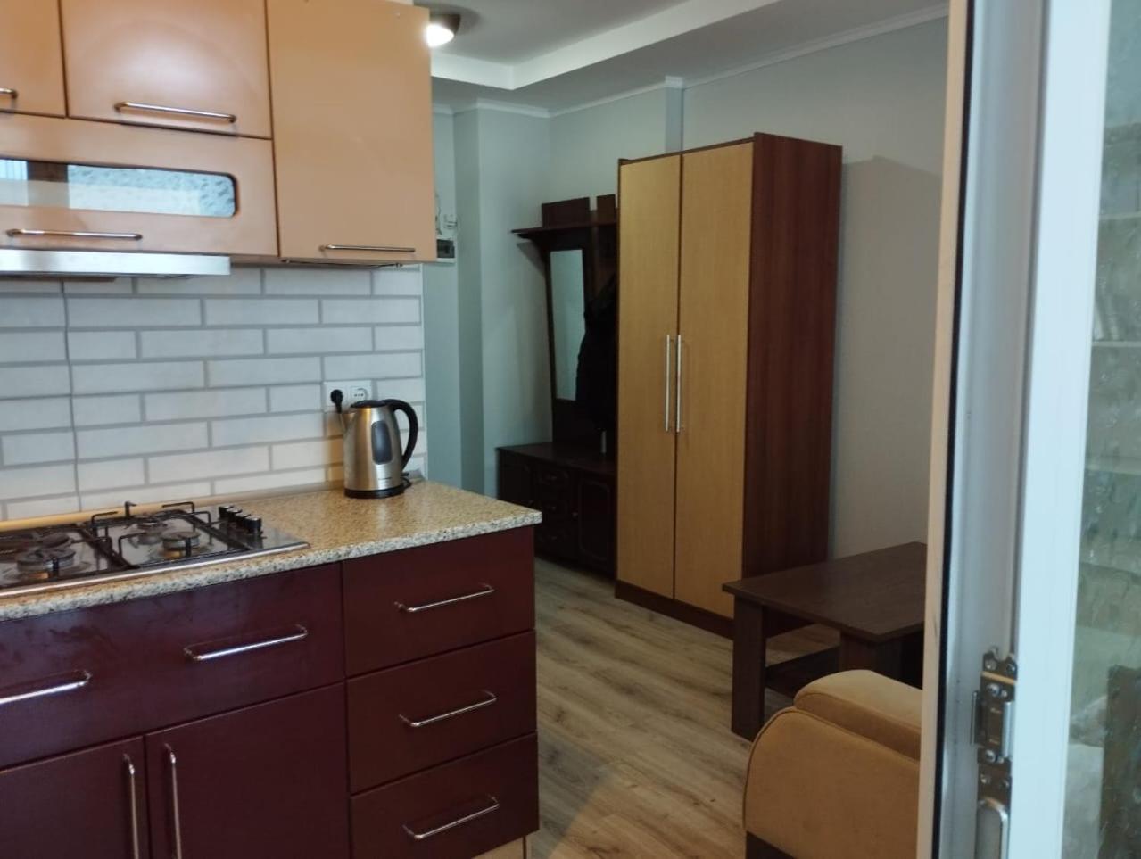 Yalcin Star Residence Apartment 300 Batumi Exterior foto
